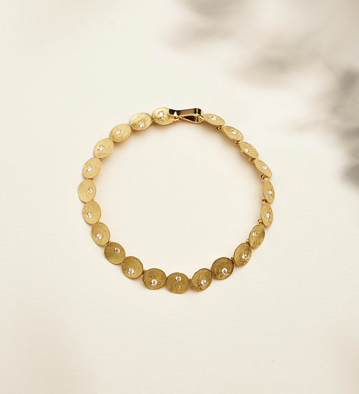 Flô gold bracelet with 22 diamonds 0.55ct