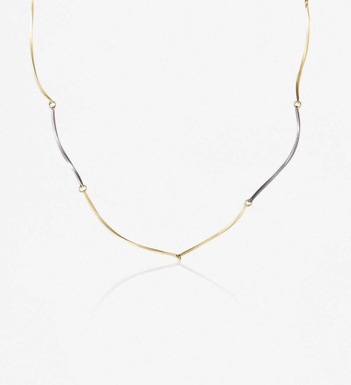 18k gold and titanium necklace Pinassa 43.5cm